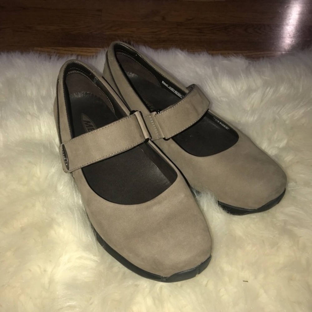 MBT taupe leather Mary Jane comfort toning shoe‎ 39